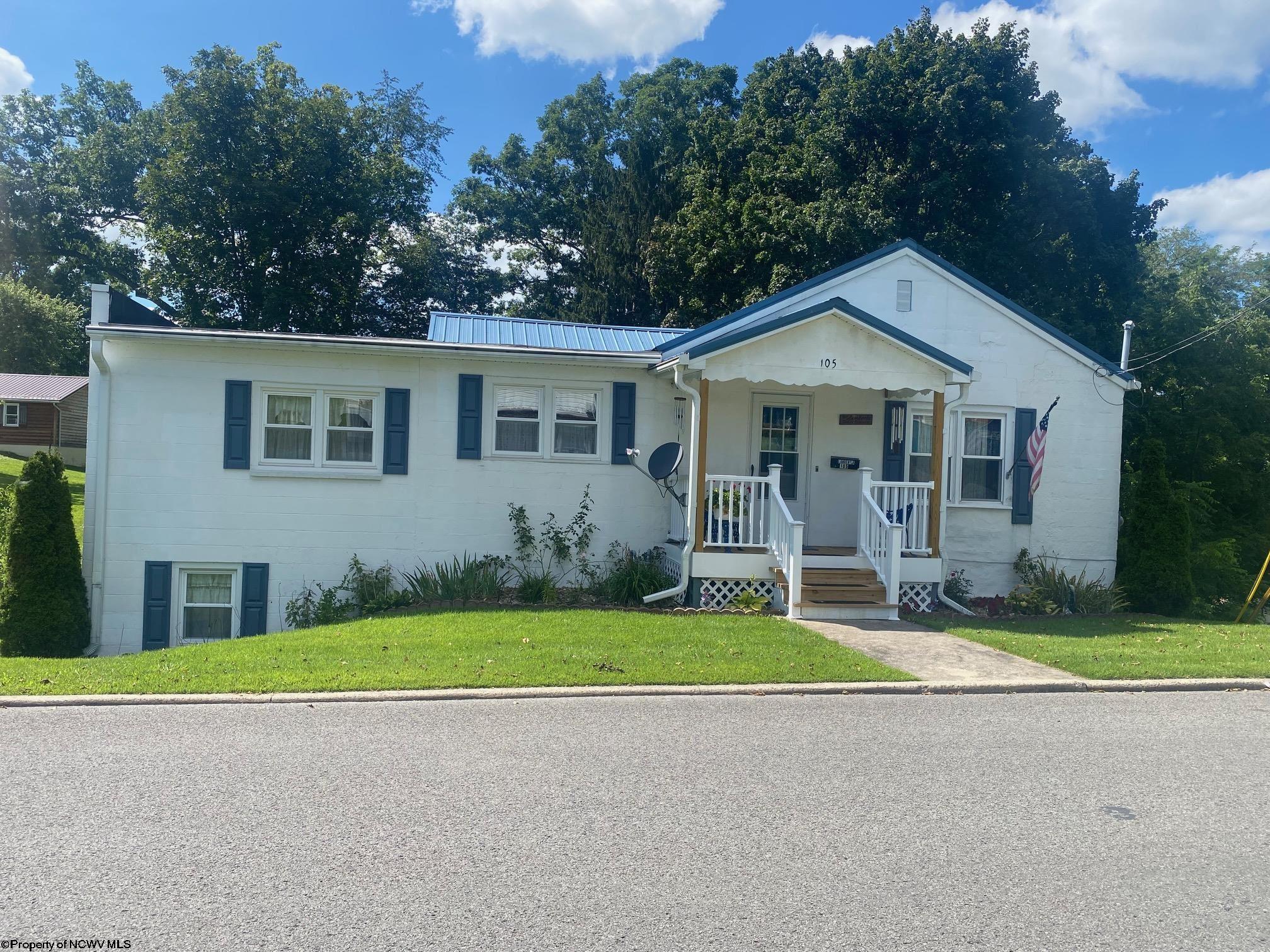 105 Pleasant Avenue Elkins WV 26241