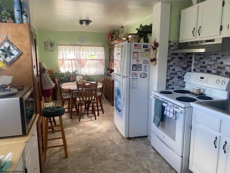 105 Pleasant Avenue Elkins WV 26241