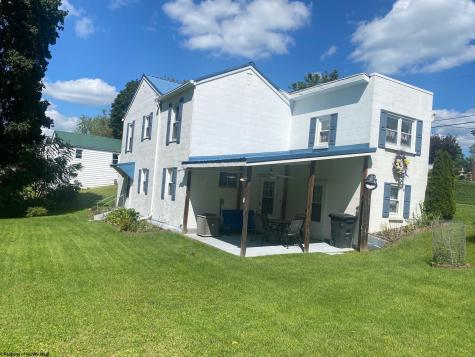 105 Pleasant Avenue Elkins WV 26241