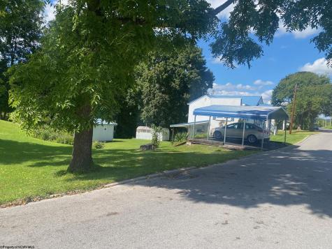 105 Pleasant Avenue Elkins WV 26241