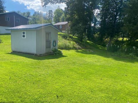 105 Pleasant Avenue Elkins WV 26241