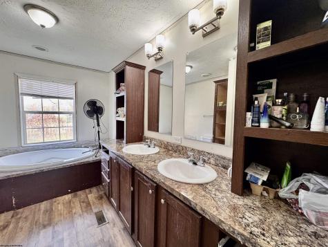 65 Scenicwood Lane Monongah WV 26554