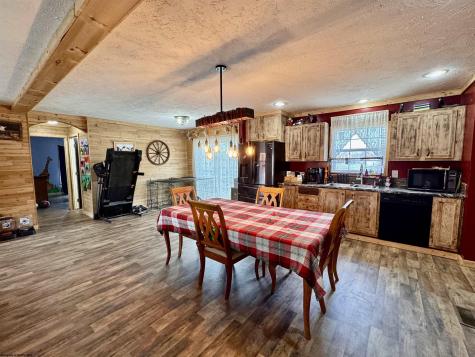 65 Scenicwood Lane Monongah WV 26554