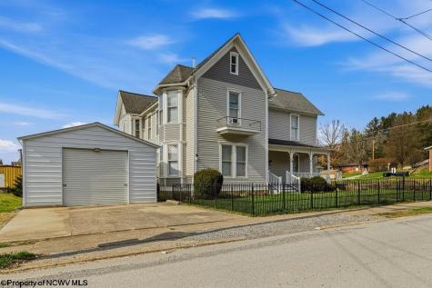7 College Street Glenville WV 26351