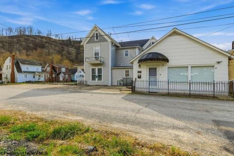 7 College Street Glenville WV 26351