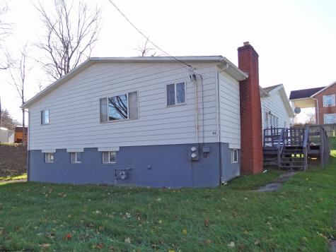 93 Maple Avenue Westover WV 26501