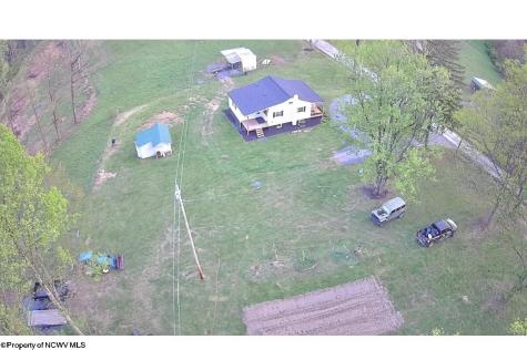 720 Fairview Road Independence WV 26374