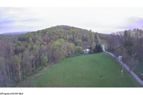 720 Fairview Road Independence WV 26374