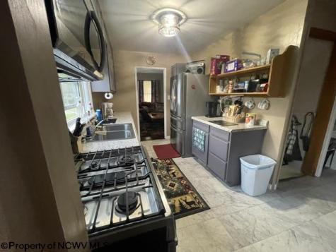 720 Fairview Road Independence WV 26374