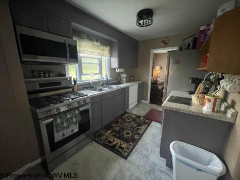 720 Fairview Road Independence WV 26374