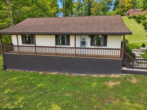 13 Silver Maple Lane Buckhannon WV 26201