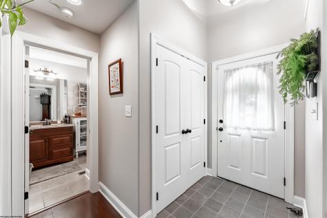108 Mountain Lane Morgantown WV 26501