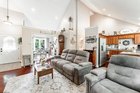 108 Mountain Lane Morgantown WV 26501