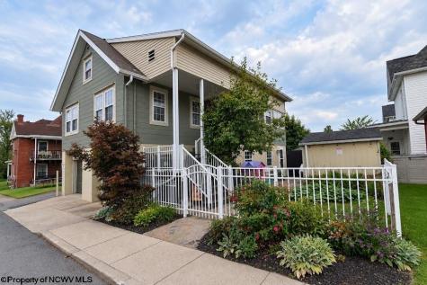 102 Dearborn Street Fairmont WV 26554