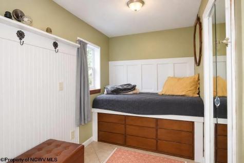 102 Dearborn Street Fairmont WV 26554