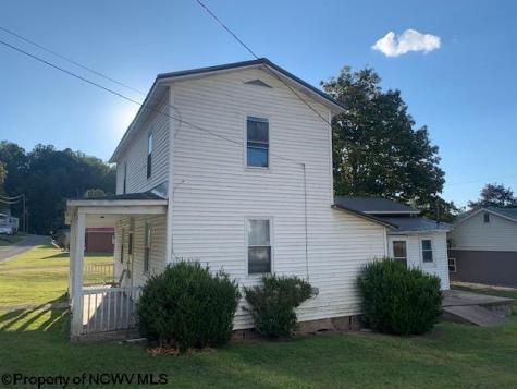 68 Cole Street Philippi WV 26416