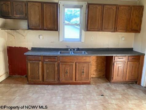 68 Cole Street Philippi WV 26416