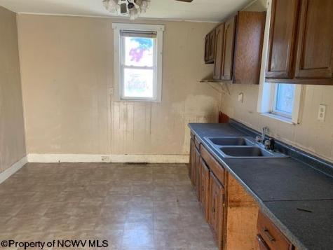 68 Cole Street Philippi WV 26416