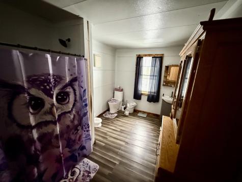 1150 Midway Road Belington WV 26250