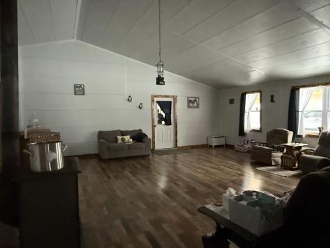 1150 Midway Road Belington WV 26250