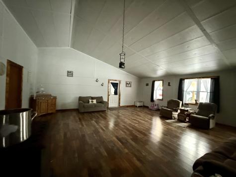 1150 Midway Road Belington WV 26250