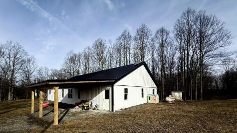 1150 Midway Road Belington WV 26250