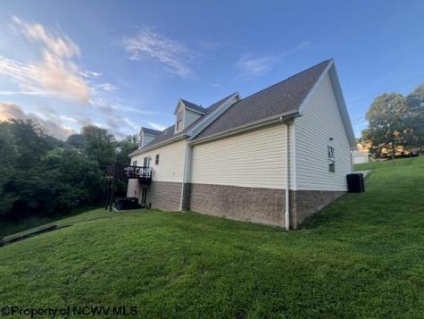1601 Acorn Drive Fairmont WV 26554