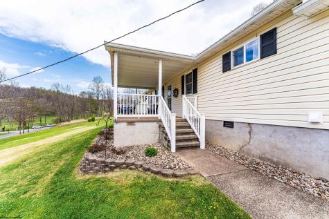 271 Statler Run Road Fairview WV 26570