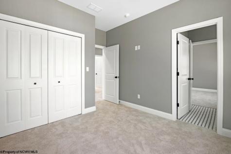 202 Sabre Court Morgantown WV 26508