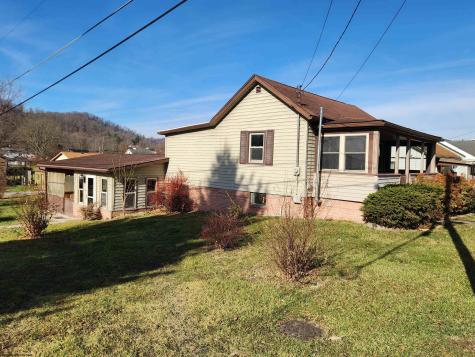 1802 N 21st Street Clarksburg WV 26301