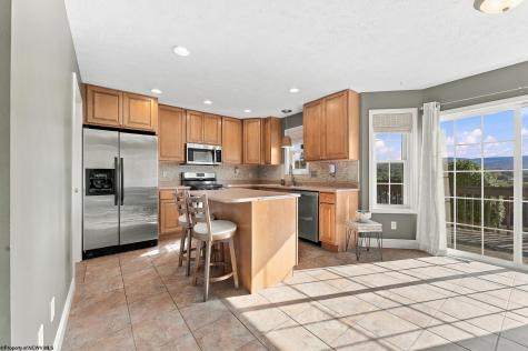 110 Summits Ridge Morgantown WV 26508
