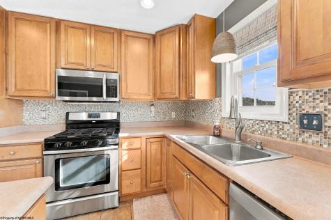 110 Summits Ridge Morgantown WV 26508