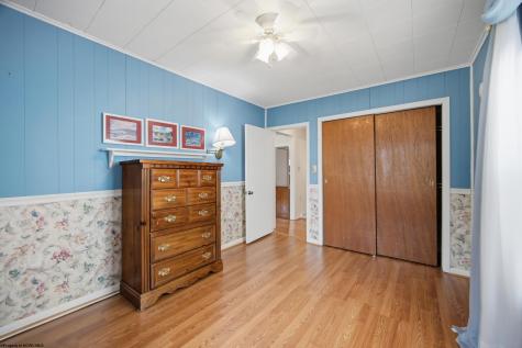 317 Indiana Avenue Nutter Fort WV 26301-0000