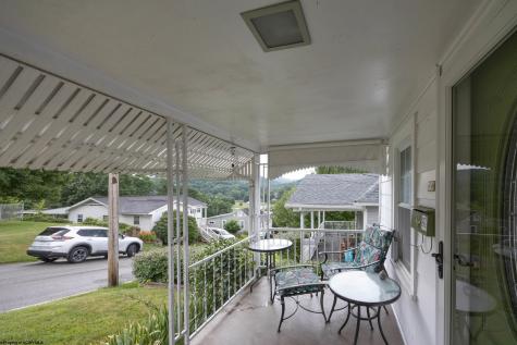 317 Indiana Avenue Nutter Fort WV 26301-0000