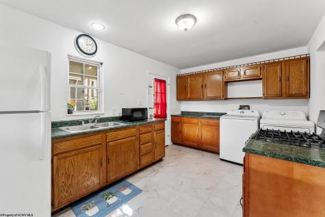 28 Dent Avenue Granville WV 26534