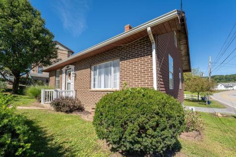28 Dent Avenue Granville WV 26534