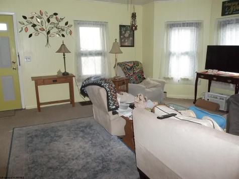 15 Blessings Abound Lane Mabie WV 26278