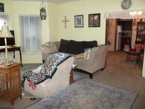 15 Blessings Abound Lane Mabie WV 26278