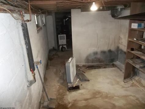 15 Blessings Abound Lane Mabie WV 26278