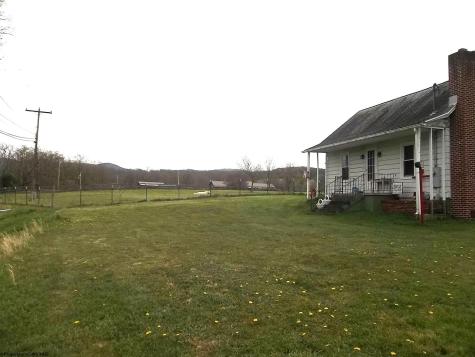 15 Blessings Abound Lane Mabie WV 26278