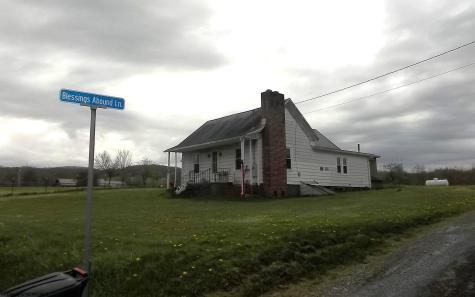 15 Blessings Abound Lane Mabie WV 26278