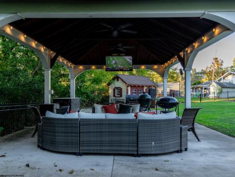 8 Alicia Street Westover WV 26501