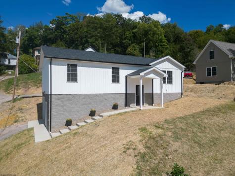 343 E First Street Weston WV 26452