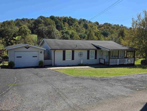 1506 Francis Mine Road Fairmont WV 26554