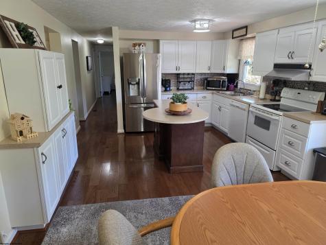 1506 Francis Mine Road Fairmont WV 26554