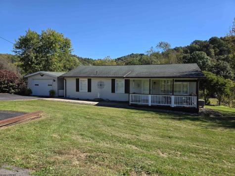 1506 Francis Mine Road Fairmont WV 26554