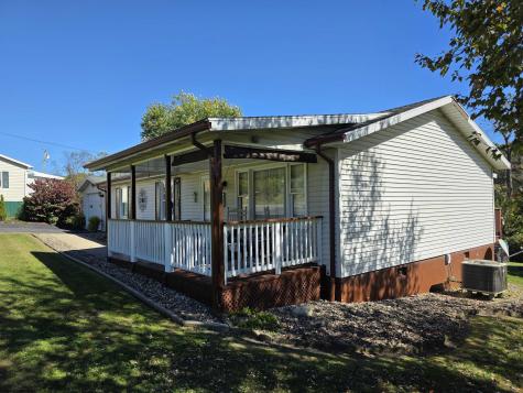1506 Francis Mine Road Fairmont WV 26554