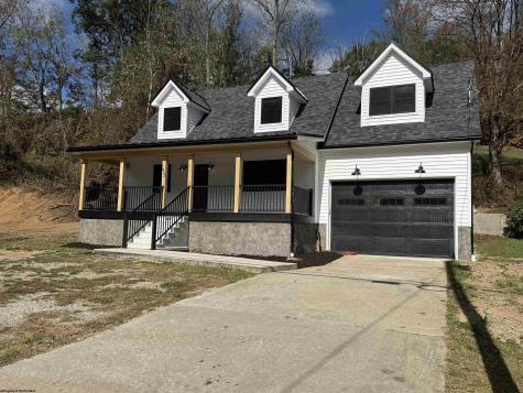 423 Mount Harmony Road Fairmont WV 26554