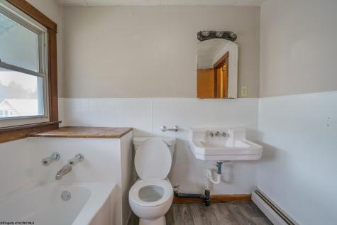 1058 Indiana Avenue Fairmont WV 26554