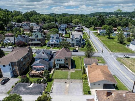 702 Benoni Avenue Fairmont WV 26554